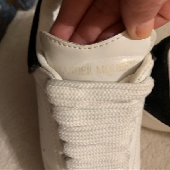 Alexander McQueen calf leather oversized running shoes - Picture 15 of 16